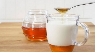 Benefícios de tomar leite de amêndoas com mel