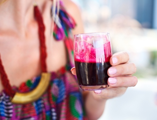 Suco de beterraba para limpar o fígado