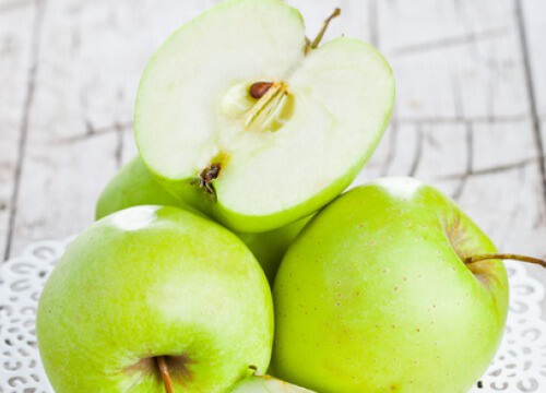 Comer maçã verde para superar o cansaço
