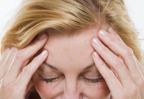 Dores de cabeça é algo que você deve saber sobre a menopausa