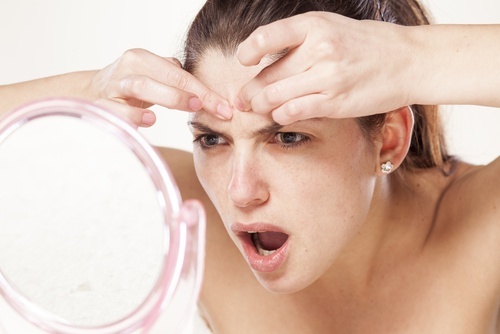 Acne no rosto