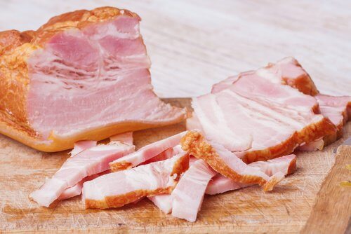 Alimentos gordurosos prejudicam o fígado