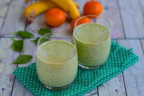 Bebida detox de chá verde