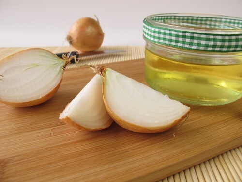 Suco de cebola para combater a queda de cabelo