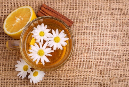 Bebida-de-camomila-e-canela para controlar a glicemia