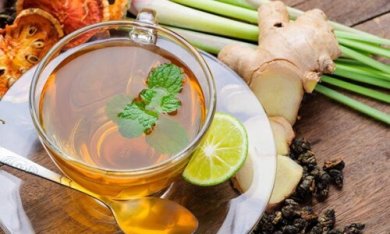 Como fazer um maravilhoso chá anti-inflamatório para começar o dia