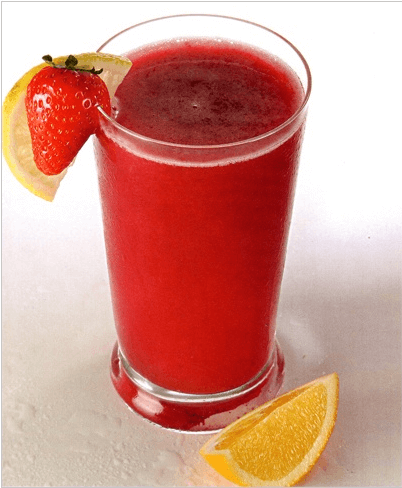 Bebida de morango e limão para combater o ácido úrico