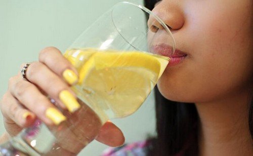 Como combater o mau hálito de forma natural
