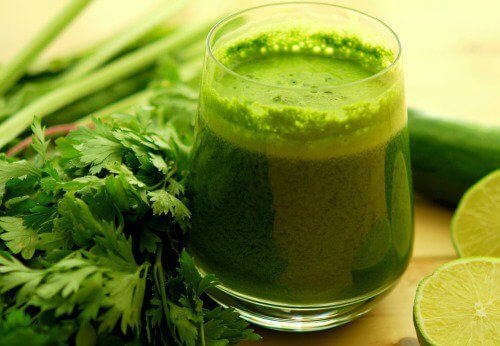 suco-verde-tratar-anemia