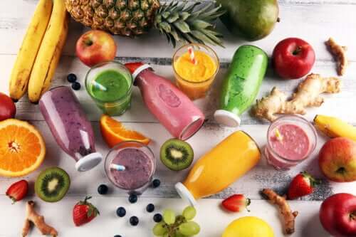 4 deliciosas vitaminas detox que podem ser preparadas em casa
