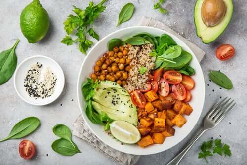6 alimentos que combatem a gordura no fígado