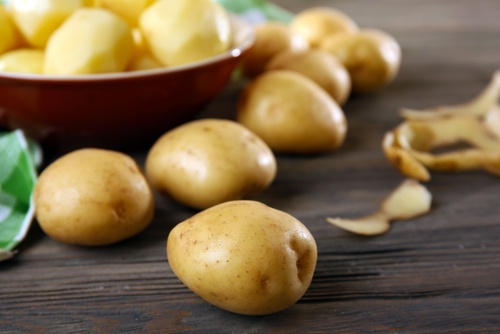 Suco de batata para combater as verrugas