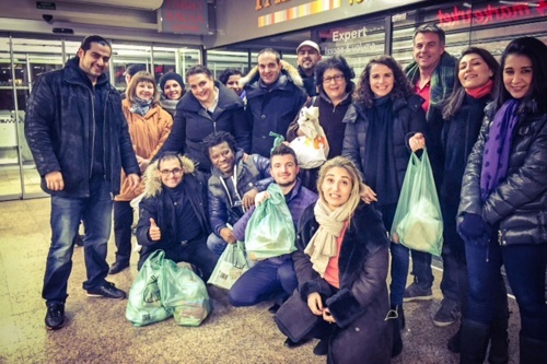 Pessoas contra o desperdício nos supermercados
