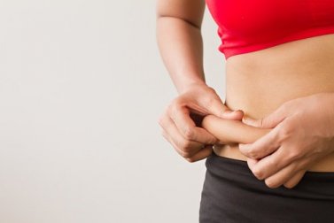Gordura acumulada: causas e áreas do corpo