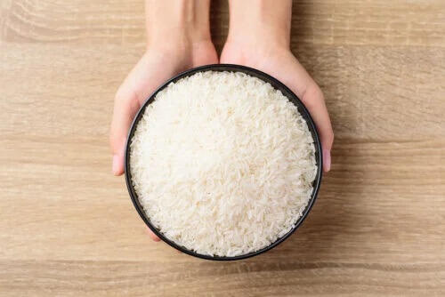 Como combater a umidade e o mau odor dos armários com arroz
