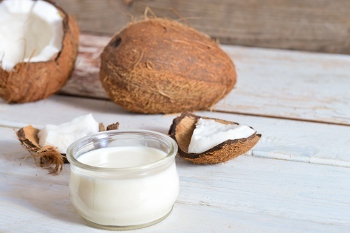 Óleo de coco para reduzir o risco de Alzheimer