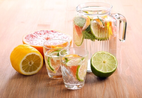 Agua-de-toranja-500x346