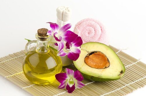 Máscara de abacate e azeite de oliva para reparar as pontas duplas do cabelo