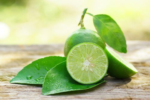 limão para fazer limonada de chá verde