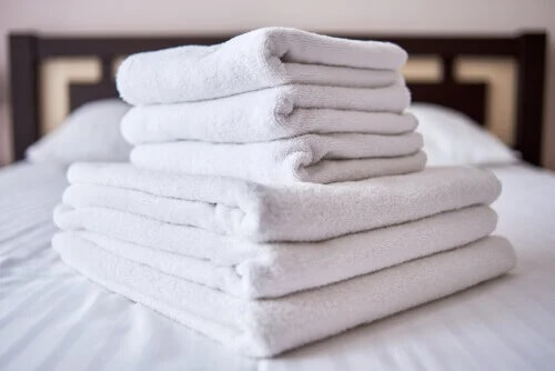Um truque eficaz que deixará suas toalhas velhas como novas