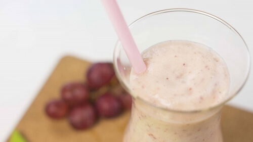 Como preparar uma vitamina de aveia e uvas para cuidar do coração Como preparar uma vitamina de aveia e uvas para cuidar do coração