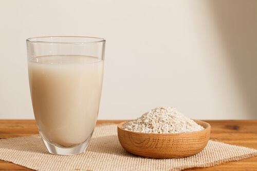 Água de arroz para combater a gastrite nervosa