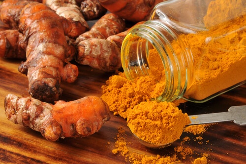 Açafrão para fazer antibiótico natural