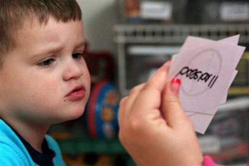 Criança com autismo