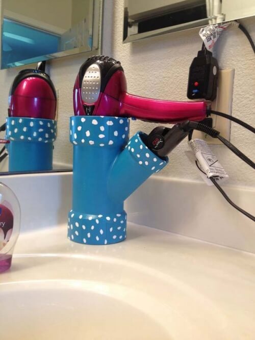 Secador de cabelo em tubos para ganhar espaço no banheiro