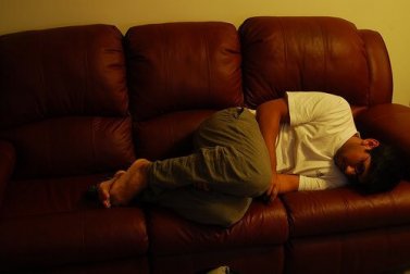 Sintomas, causas e remédios para a gastrite