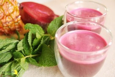 Suco de pera, beterraba e espinafre para revitalizar o organismo