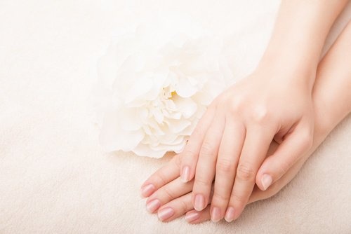 Óleo de coco para fazer um creme para as mãos
