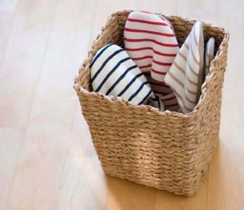 Cesta com sapatos
