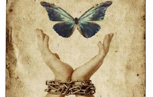 Mãos presas representando baixa autoestima