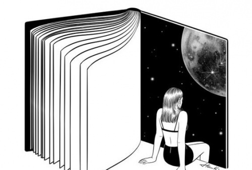 mulher-em-livro-descobrindo-sua-força-interior