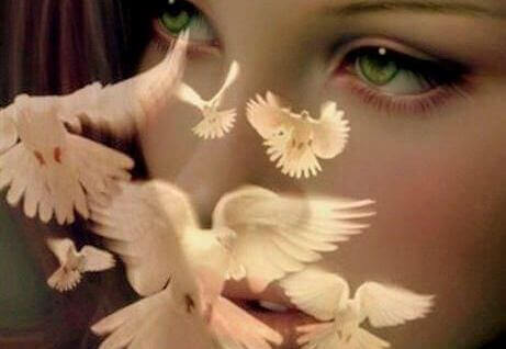mulher_olhos_verdes_pombas_paz