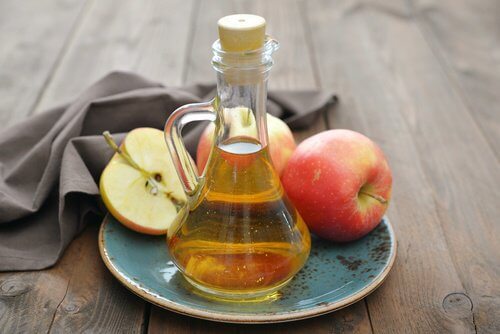 Vinagre de sidra de maçã para combnater a cândida