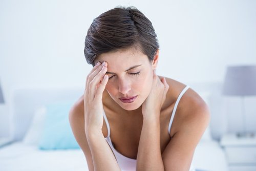 A dor de cabeça pode ser um dos sintomas de intolerância ao glúten