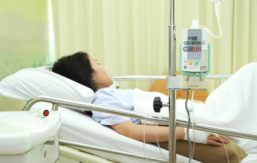 Mulher internada por síndrome do choque tóxico