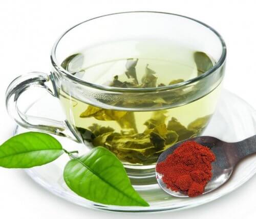 cha-verde-com-pimenta-vermelha-500x427