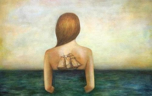 Mulher com barco passando o tempo