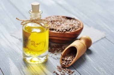 Sementes de linhaça: benefícios do consumo regular
