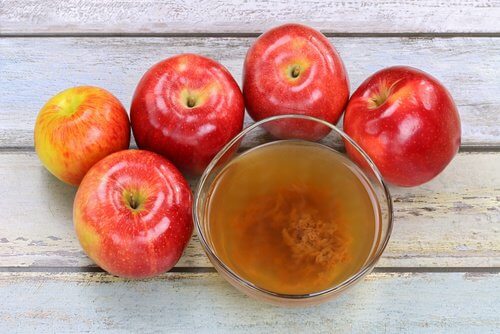Vinagre de maçã é um dos remédios eficazes contra verrugas