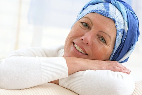 Mulher com câncer de pulmão