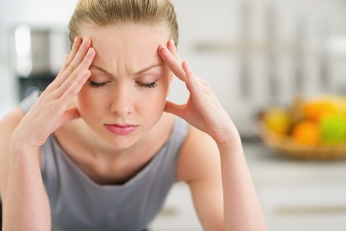 Mulher estressada pelo peso