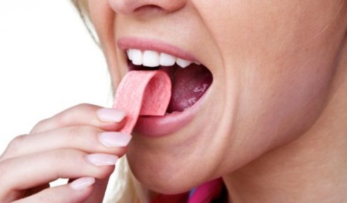 Chiclete para diminuir a papada