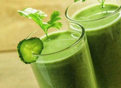 Suco de pepino para perder peso