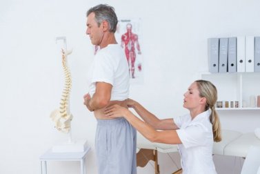 10 remédios caseiros contra a dor nas costas