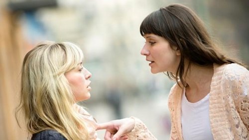 mulheres_discutindo
