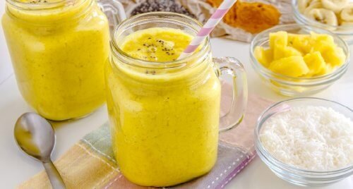 Banana e cúrcuma para depurar o fígado